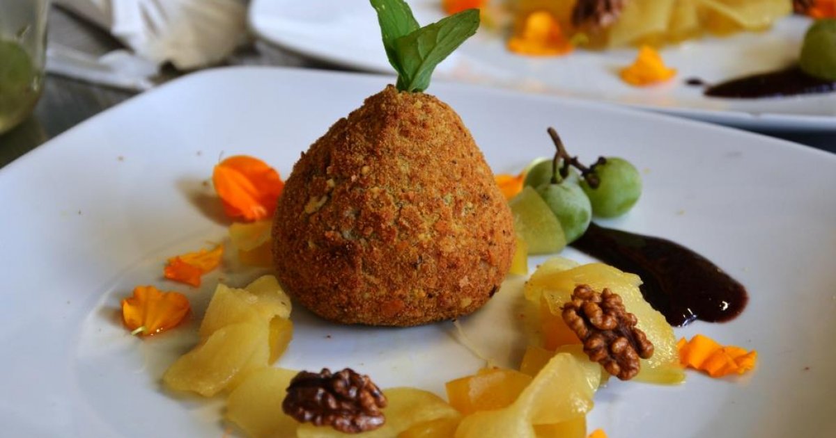 Praline di formaggio di malga al cuore di Vino Santo - Tastetrentino